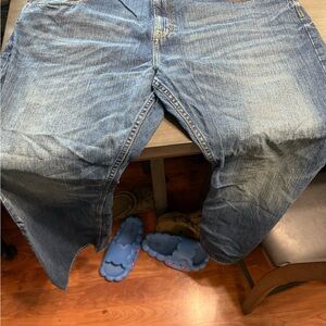 American Eagle Relaxed Straight Blue Jeans